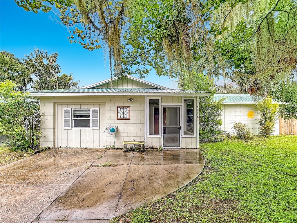 Property for sale at 1218 CR 450, LAKE PANASOFFKEE, FL, 33538