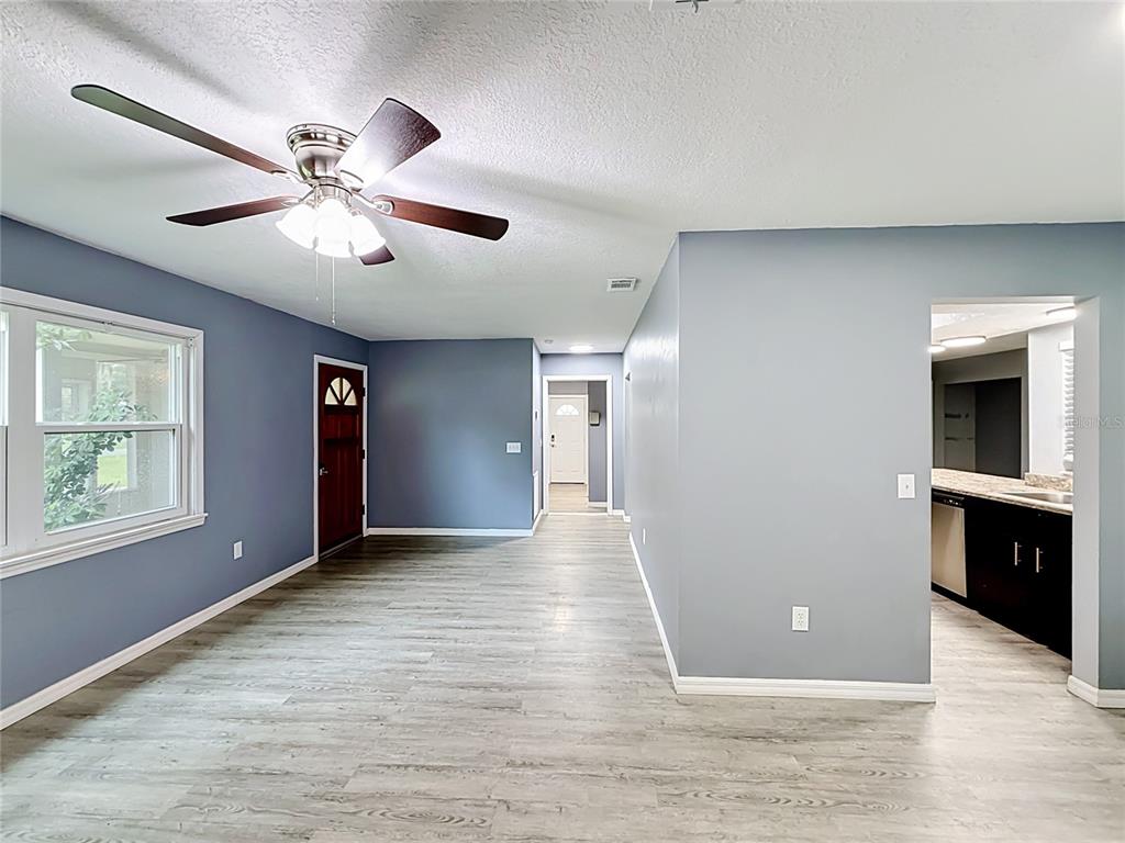 Property for sale at 1218 CR 450, LAKE PANASOFFKEE, FL, 33538