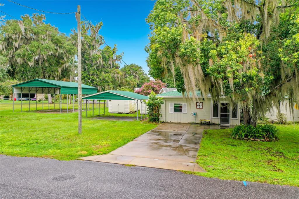 Property for sale at 1218 CR 450, LAKE PANASOFFKEE, FL, 33538