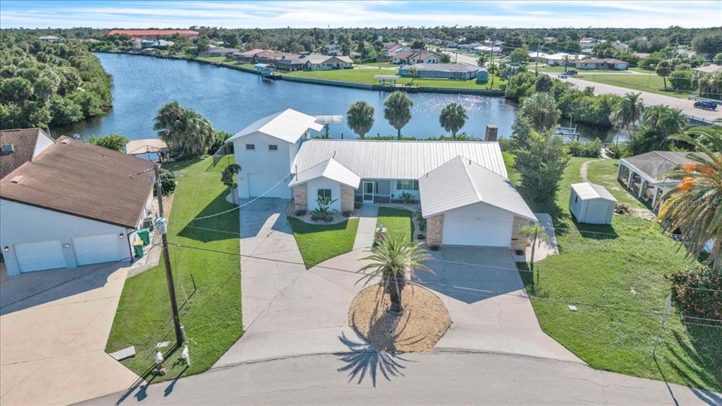 Property for sale at 795 S ELLICOTT CIRCLE, PORT CHARLOTTE, FL, 33952