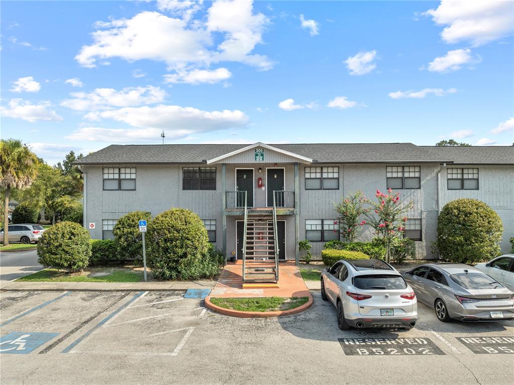 Property for sale at 205 POINSETTIA PINE COURT UNIT 201, TAMPA, FL, 33612