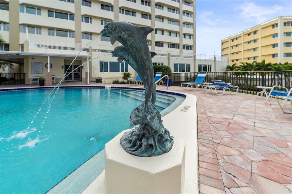 Property for sale at 100 BLUFF VIEW DRIVE UNIT 609A, BELLEAIR BLUFFS, FL, 33770