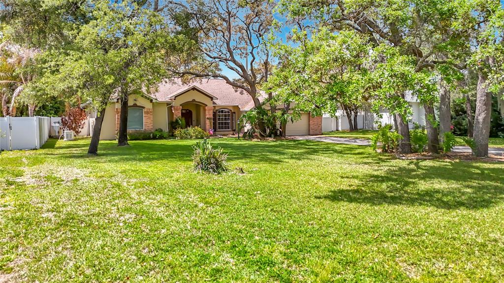 Property for sale at 2087 BREEZY WAY, SPRING HILL, FL, 34608