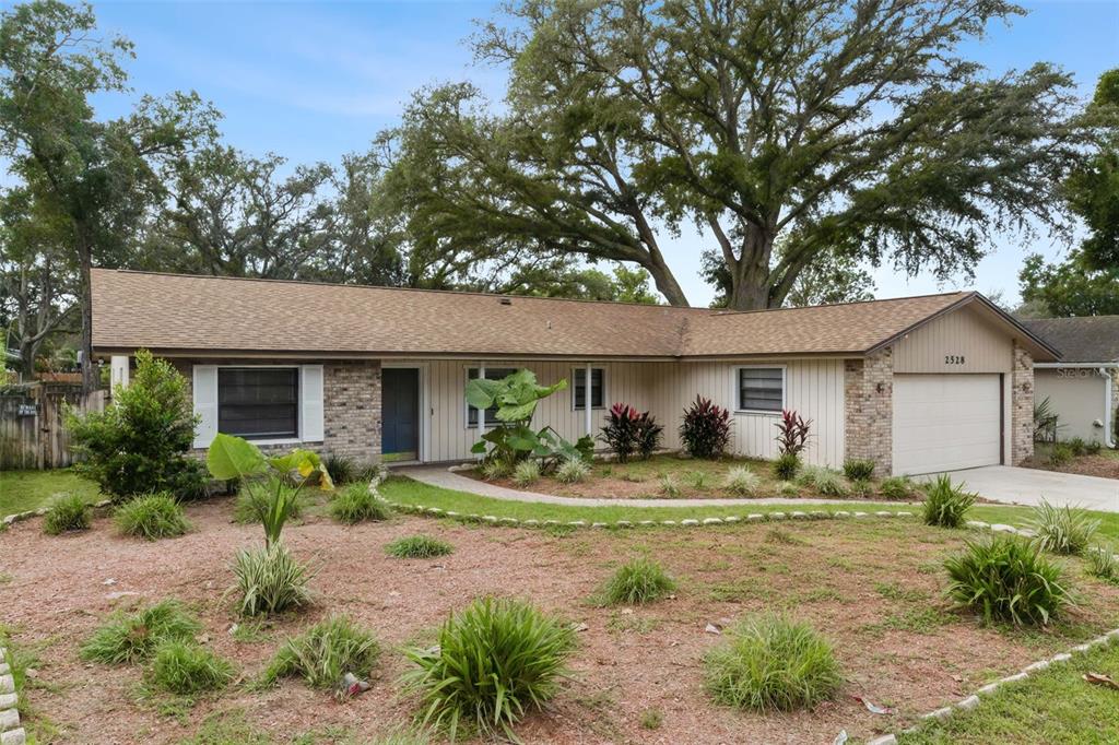 Property for sale at 2528 CANTERCLUB TRAIL, APOPKA, FL, 32712