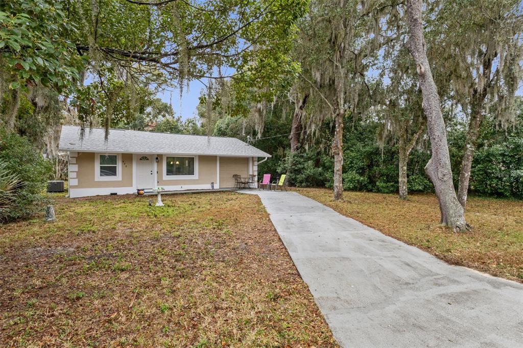 Property for sale at 690 E JACKSON AVENUE, MOUNT DORA, FL, 32757
