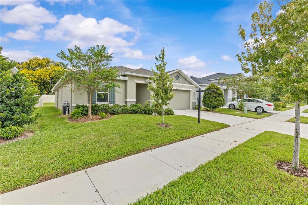 Property for sale at 9972 MESIC WOODS AVENUE, SEFFNER, FL, 33584