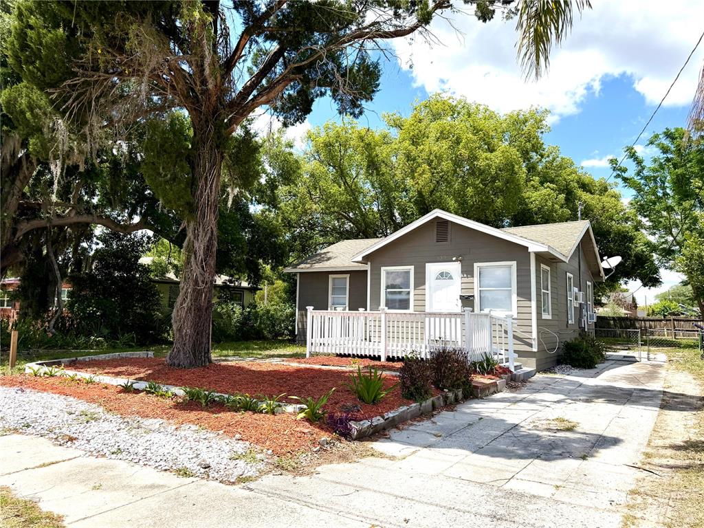 Property for sale at 139 AVENUE G SE, WINTER HAVEN, FL, 33880