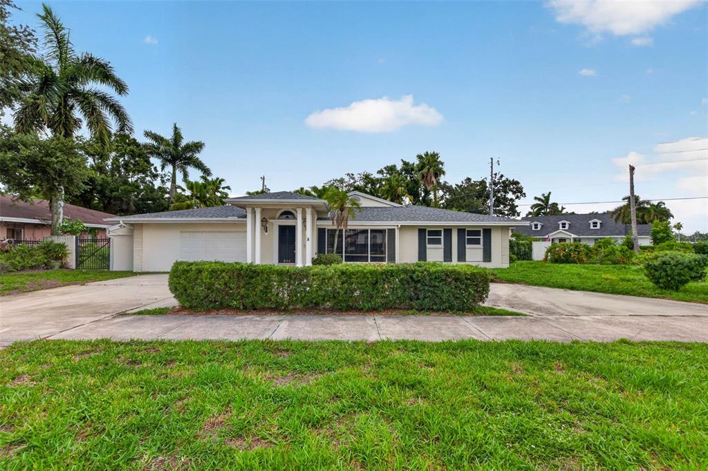 Property for sale at 201 SNELL ISLE BOULEVARD NE, ST PETERSBURG, FL, 33704