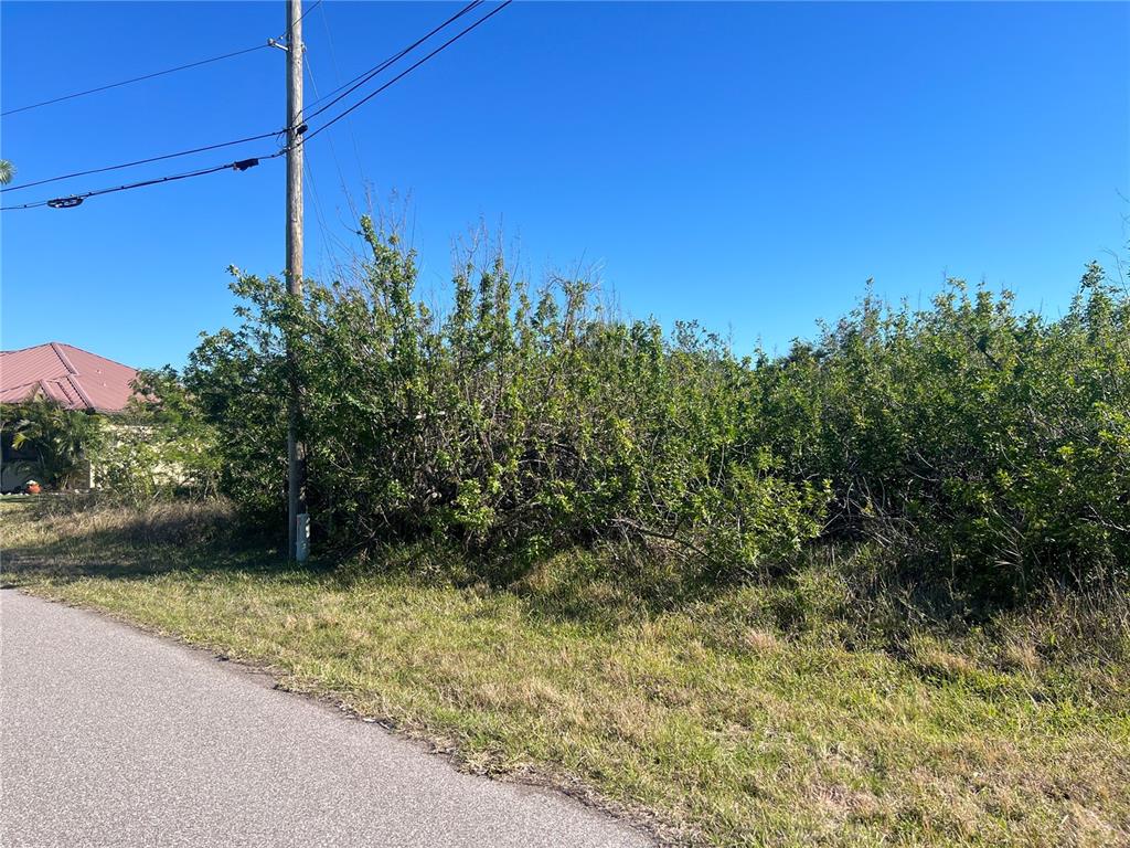 Property for sale at 14464 EDNA CIR, PORT CHARLOTTE, FL, 33981