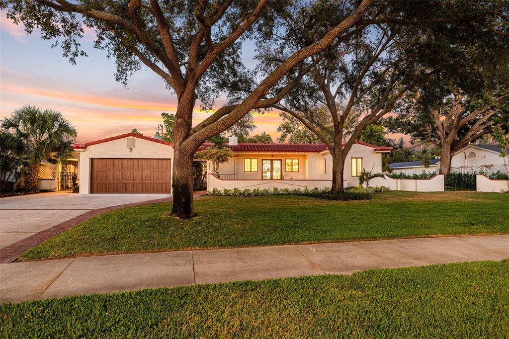 Property for sale at 1222 BRIGHTWATERS BOULEVARD NE, ST PETERSBURG, FL, 33704