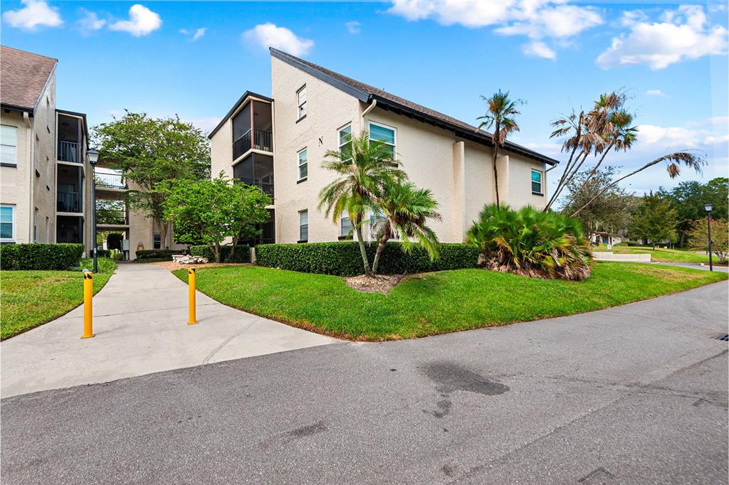 Property for sale at 2025 SYLVESTER ROAD UNIT N101, LAKELAND, FL, 33803