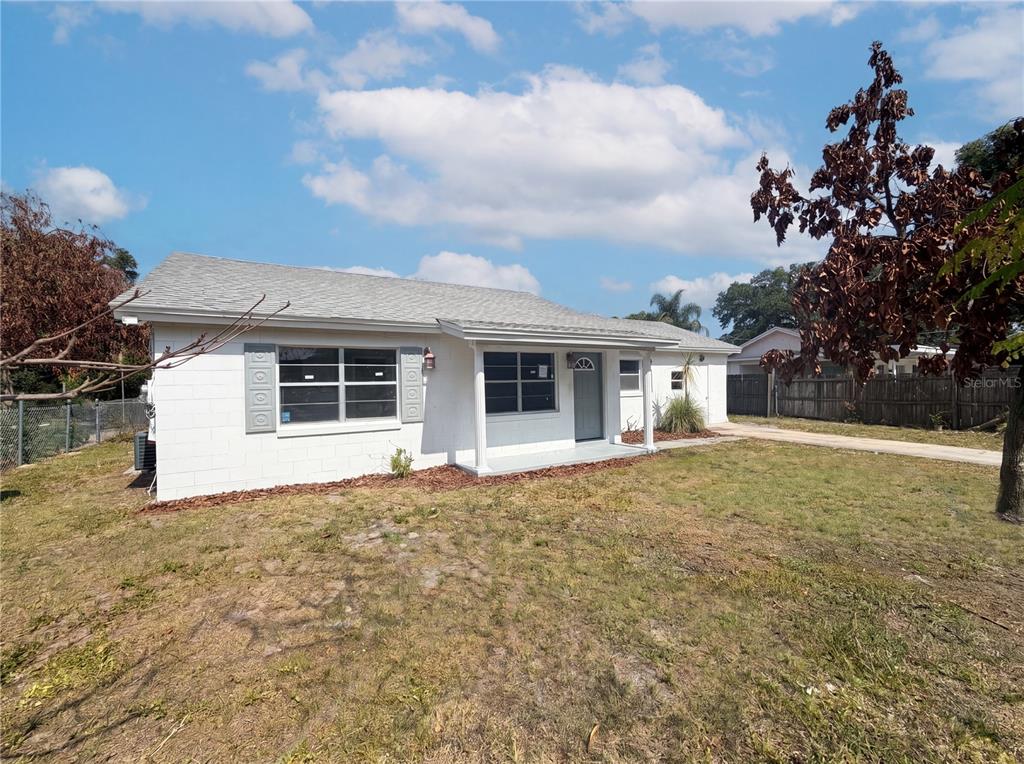 Property for sale at 1100 CAREFREE COVE DRIVE, WINTER HAVEN, FL, 33881