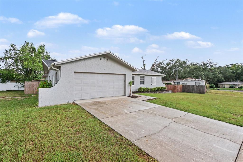 Property for sale at 1909 SHANNONWOOD COURT, BRANDON, FL, 33510