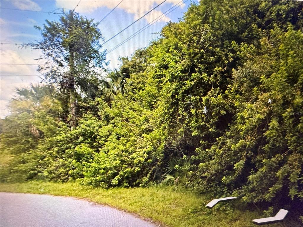 Property for sale at BARTIGON AVENUE, NORTH PORT, FL, 34286