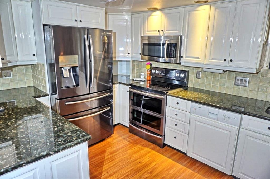 Property for sale at 2051 VISTA DEL SOL CIRCLE UNIT 201, LUTZ, FL, 33558