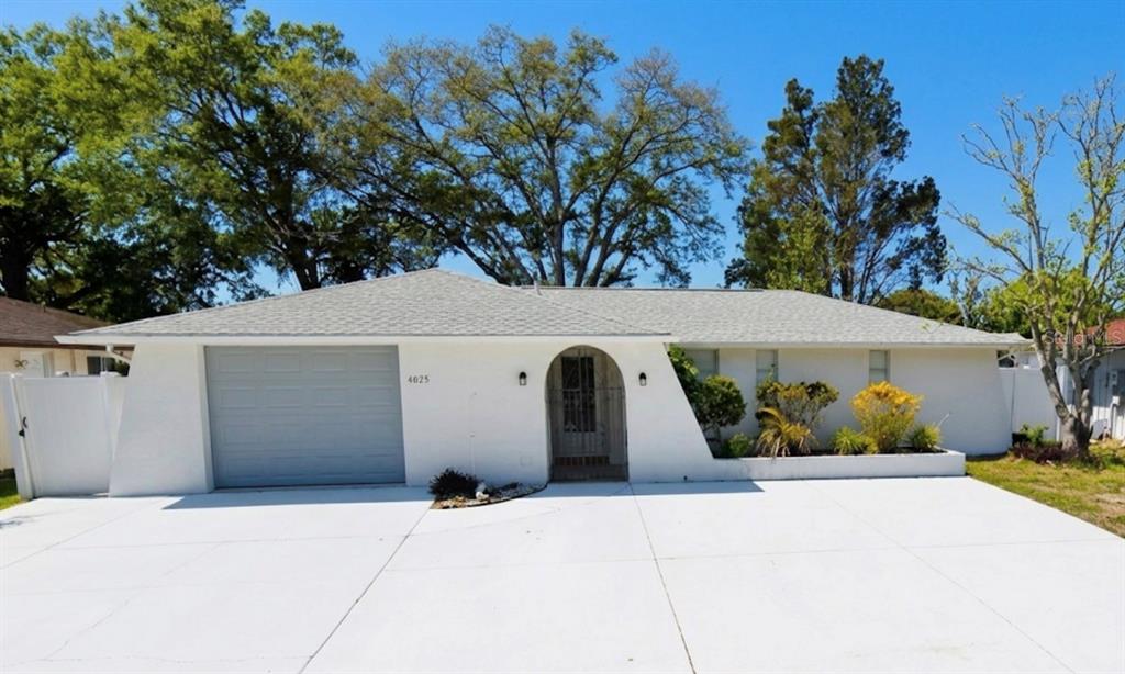 Property for sale at 8923 CANDLEWICK LANE, PORT RICHEY, FL, 34668