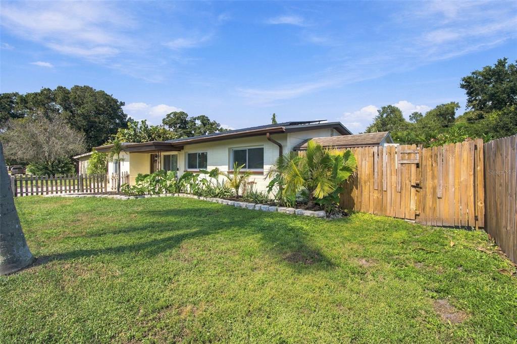 Property for sale at 5881 67TH AVENUE N, PINELLAS PARK, FL, 33781