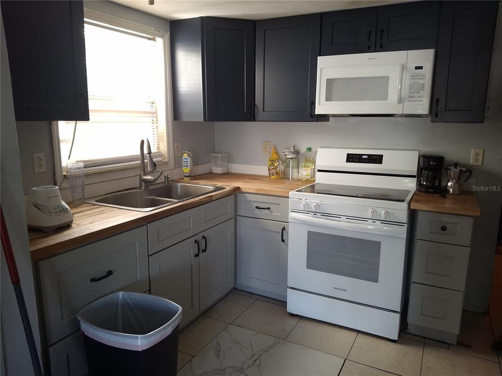 Property for sale at 1127 AUBURN STREET, CLEARWATER, FL, 33756