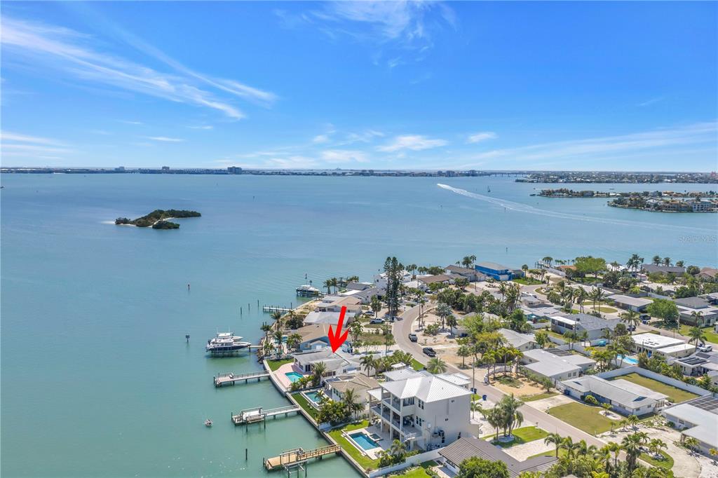 Property for sale at 6984 S SHORE DRIVE S, ST PETERSBURG, FL, 33707
