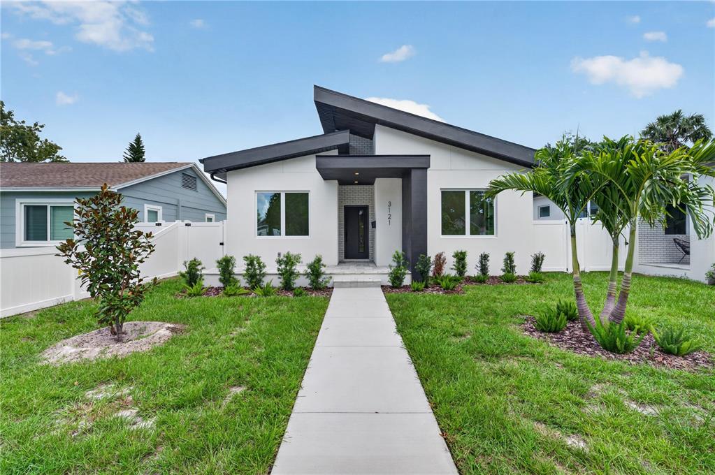 Property for sale at 3121 QUEEN STREET N, ST PETERSBURG, FL, 33713