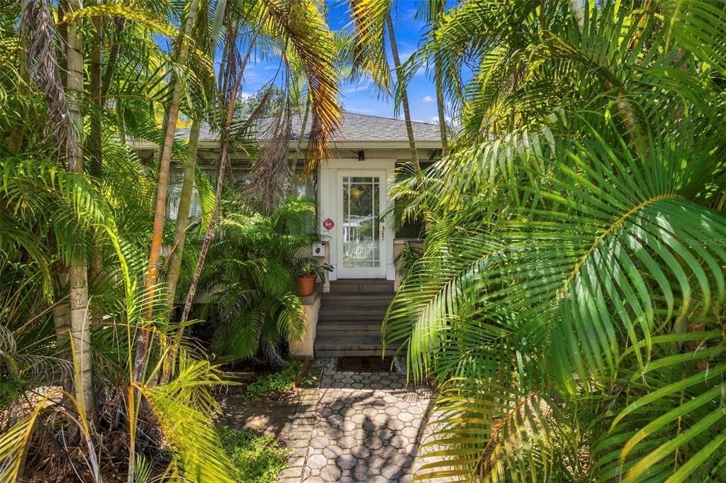 Property for sale at 406 10TH AVENUE NE, ST PETERSBURG, FL, 33701