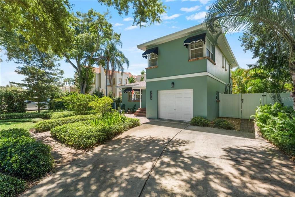Property for sale at 3528 FOSTER HILL DRIVE N, ST PETERSBURG, FL, 33704