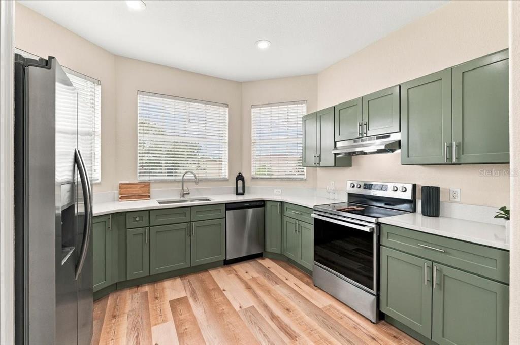 Property for sale at 5014 YELLOWTOP LOOP, LAKELAND, FL, 33811