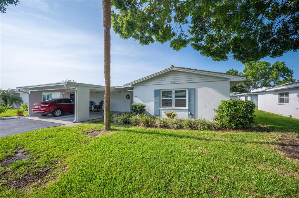 Property for sale at 616 COTTAGE LANE UNIT 616, LAKELAND, FL, 33803