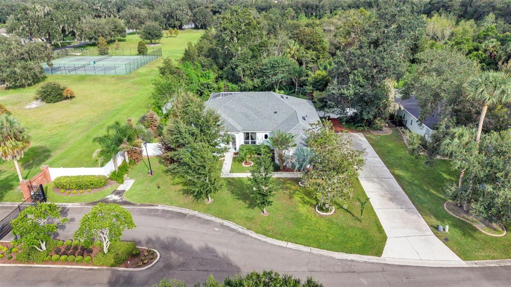 Property for sale at 6626 ROYAL FOREST DR, LAKELAND, FL, 33811