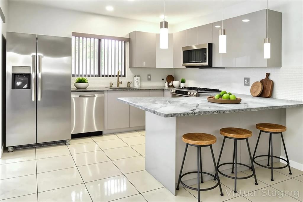 Full Kitchen