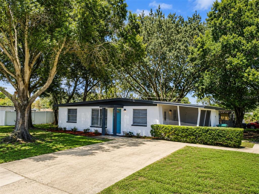 Property for sale at 9001 82ND STREET, SEMINOLE, FL, 33777