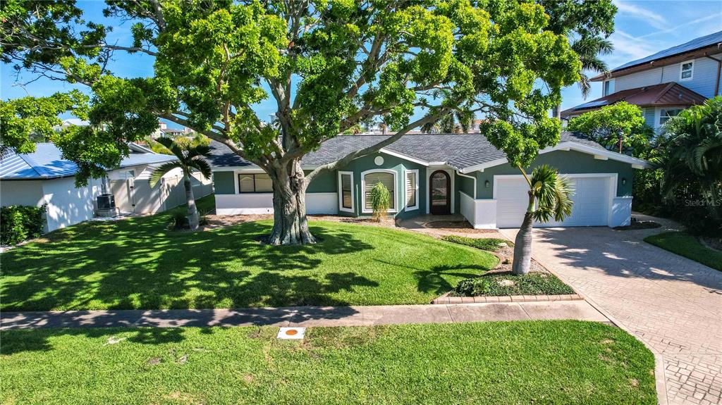 Property for sale at 440 PALM ISLAND SE, CLEARWATER BEACH, FL, 33767