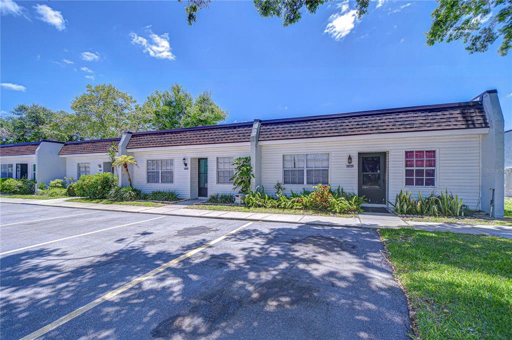 Property for sale at 13870 OAKWOOD LANE UNIT 13870, SEMINOLE, FL, 33776