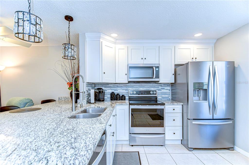 Property for sale at 13870 OAKWOOD LANE UNIT 13870, SEMINOLE, FL, 33776