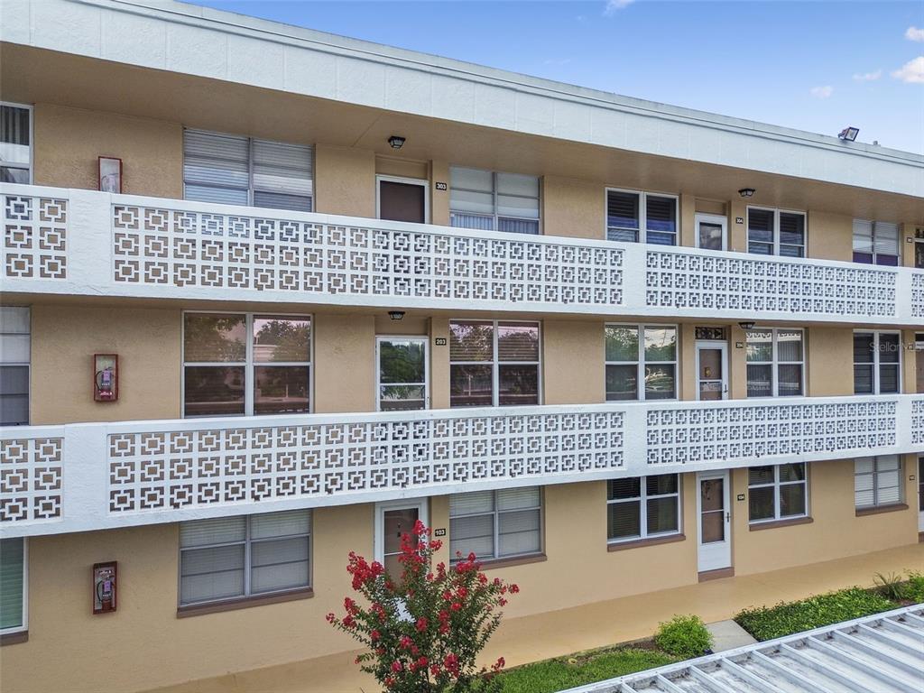 Property for sale at 5095 BAY STREET NE UNIT 103, ST PETERSBURG, FL, 33703