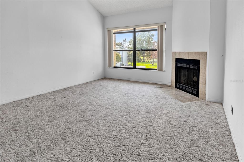 Property for sale at 2050 SAN MARCOS DRIVE SE UNIT 211, WINTER HAVEN, FL, 33880
