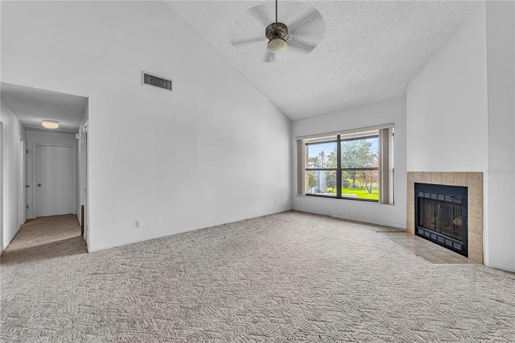 Property for sale at 2050 SAN MARCOS DRIVE SE UNIT 211, WINTER HAVEN, FL, 33880