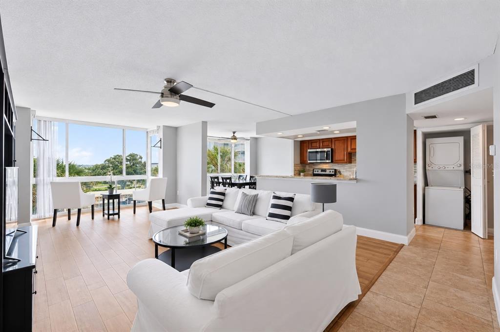 Property for sale at 644 ISLAND WAY UNIT 406, CLEARWATER, FL, 33767