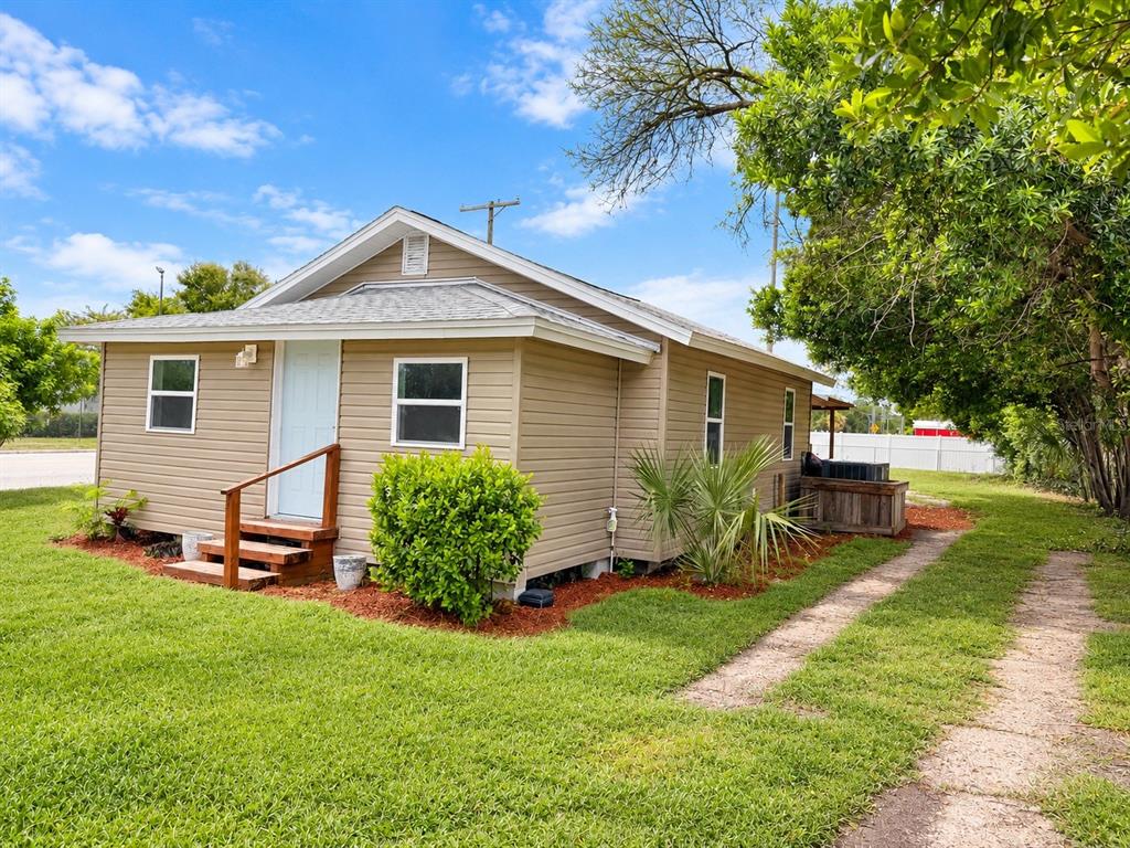 Property for sale at 620 OAK STREET, AUBURNDALE, FL, 33823