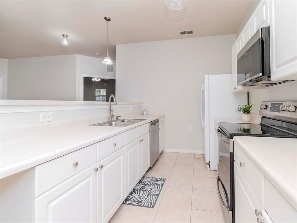 Property for sale at 1429 VILLA CAPRI CIRCLE UNIT 306, ODESSA, FL, 33556
