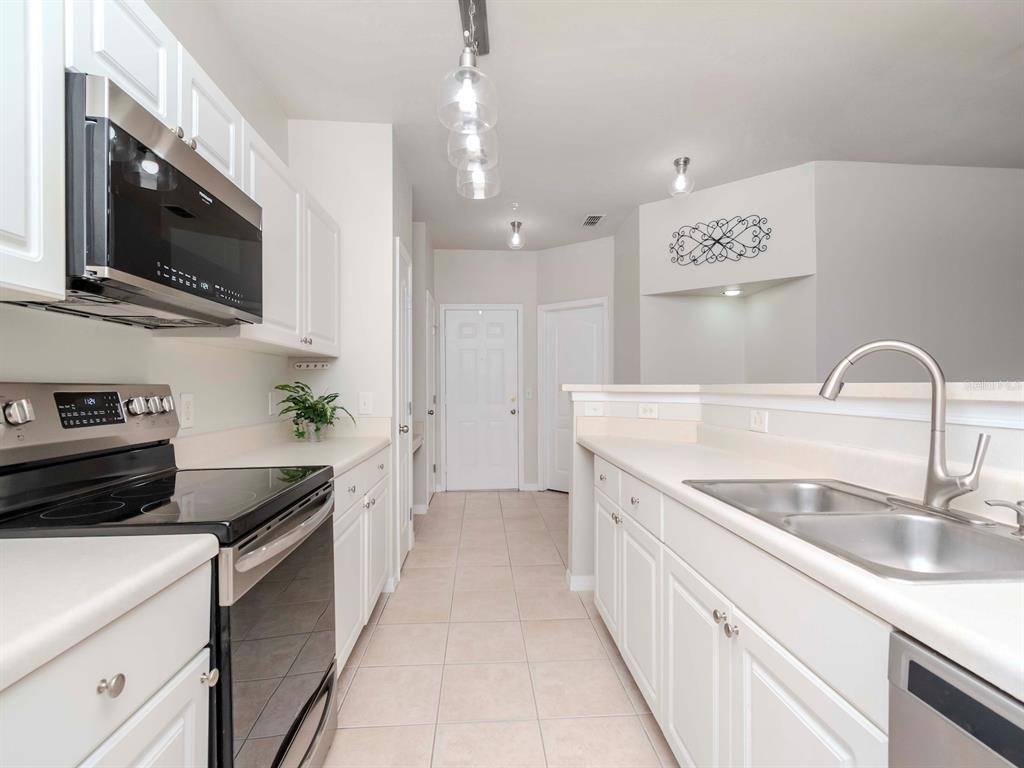 Property for sale at 1429 VILLA CAPRI CIRCLE UNIT 306, ODESSA, FL, 33556