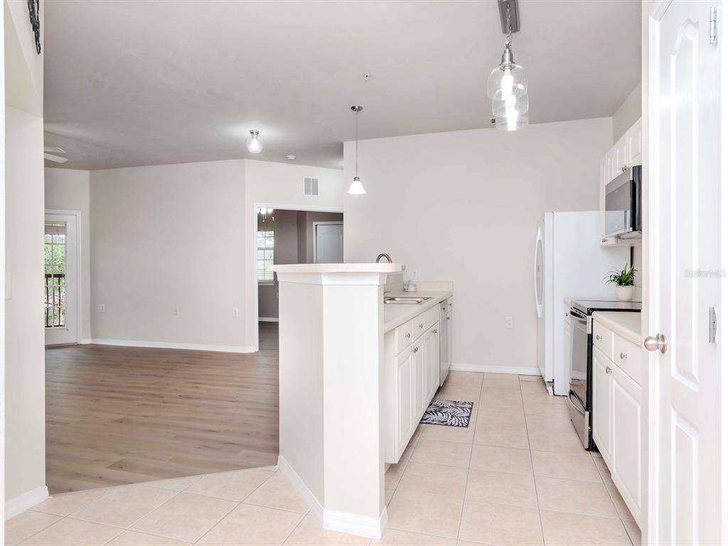 Property for sale at 1429 VILLA CAPRI CIRCLE UNIT 306, ODESSA, FL, 33556