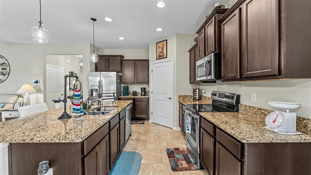 Property for sale at 2595 CANYON CREST DRIVE, LAKELAND, FL, 33811