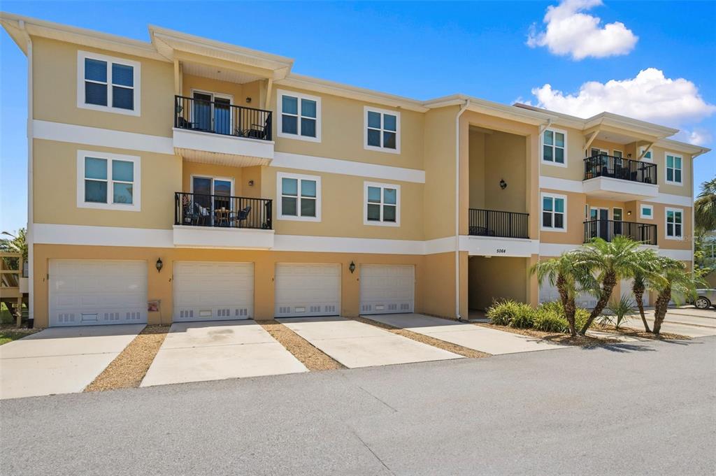 Property for sale at 5064 ROYAL PALMS WAY UNIT 204, NEW PORT RICHEY, FL, 34652