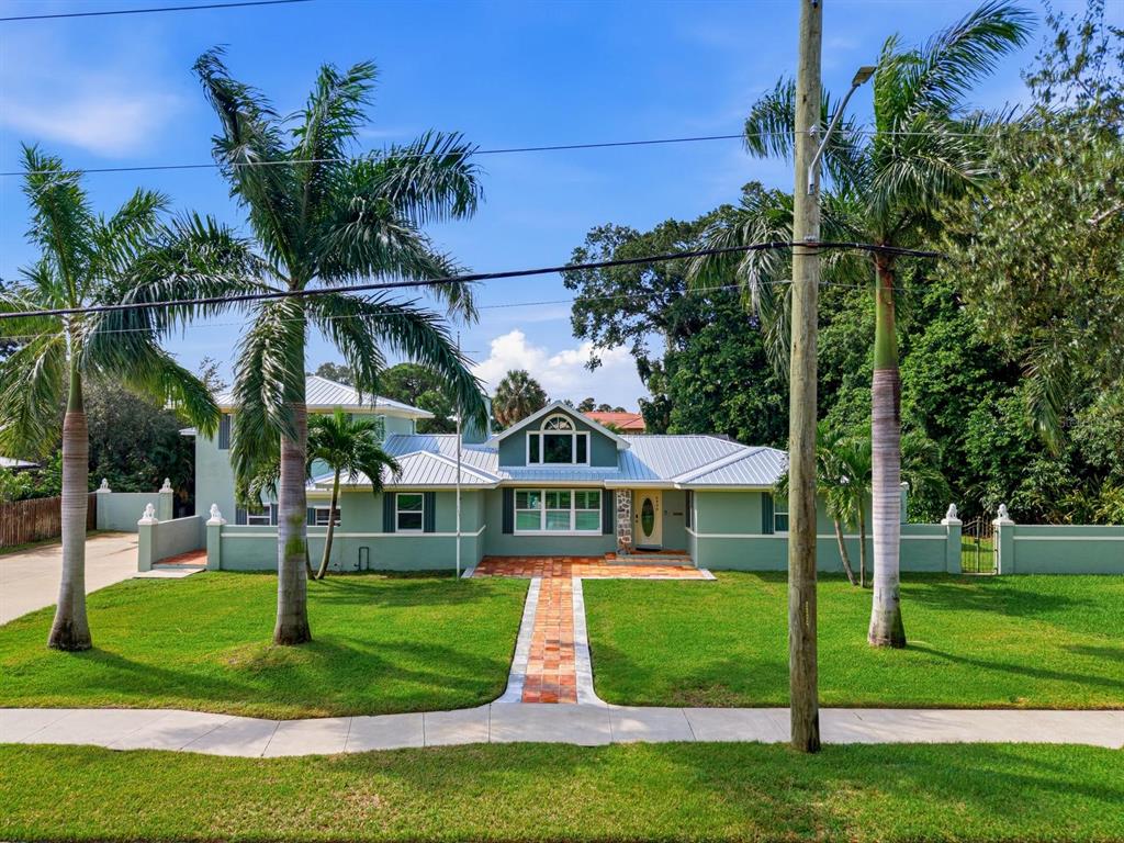 Property for sale at 6930 BOUGAINVILLA AVENUE S, ST PETERSBURG, FL, 33707