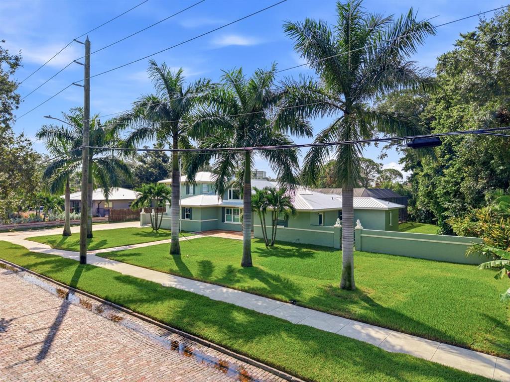 Property for sale at 6930 BOUGAINVILLA AVENUE S, ST PETERSBURG, FL, 33707