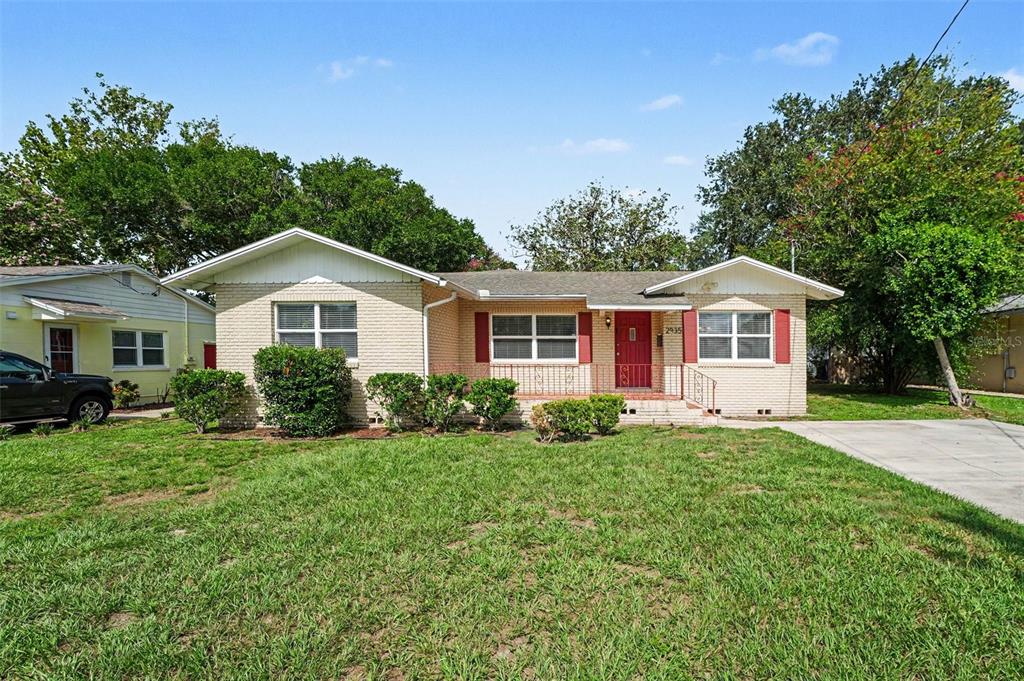Property for sale at 2935 WOODLAND HILLS AVENUE, LAKELAND, FL, 33803