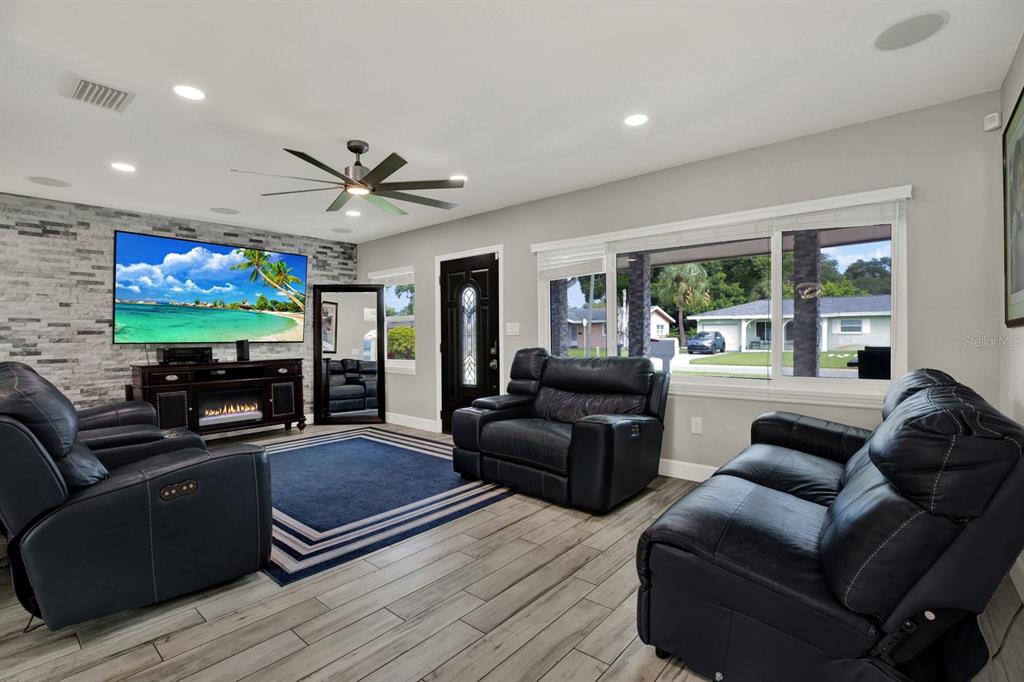 Property for sale at 1000 59TH AVENUE S, ST PETERSBURG, FL, 33705