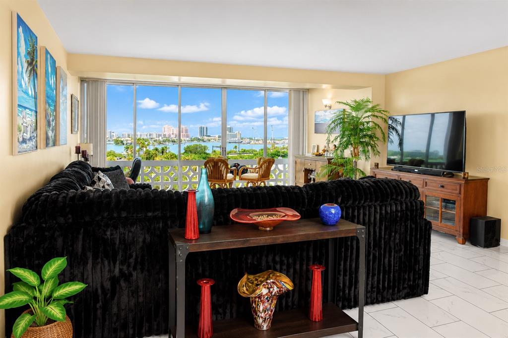 Property for sale at 31 ISLAND WAY UNIT 505, CLEARWATER BEACH, FL, 33767