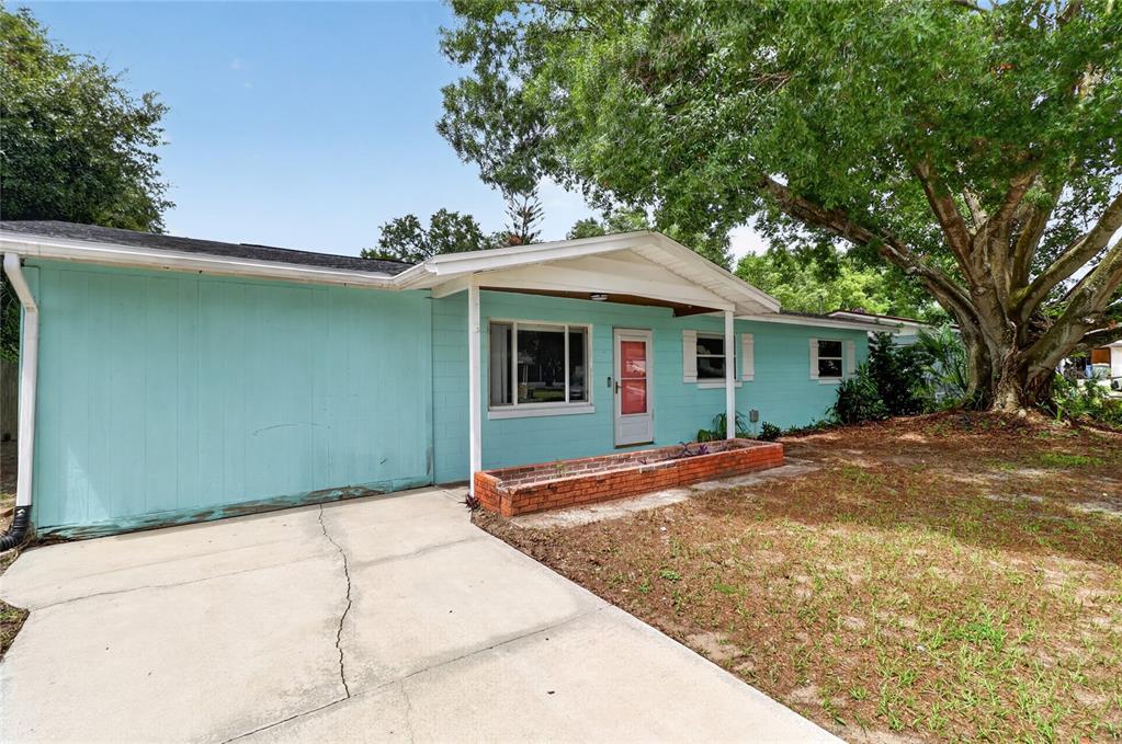 Property for sale at 120 E HOFFMAN ST, LAKE ALFRED, FL, 33850